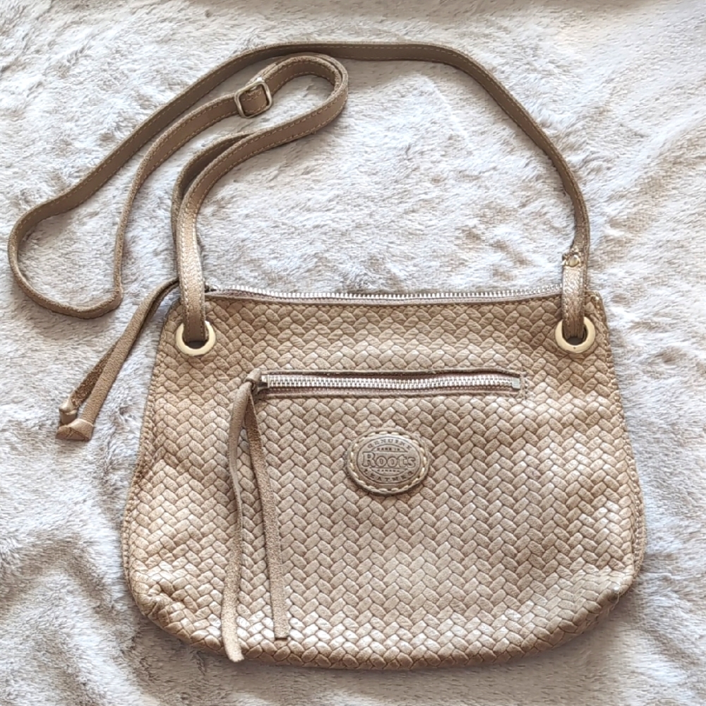 EUC ROOTS LEATHER CROSSBODY BAG